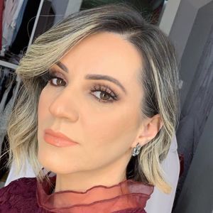 Meet your Posher, Ana